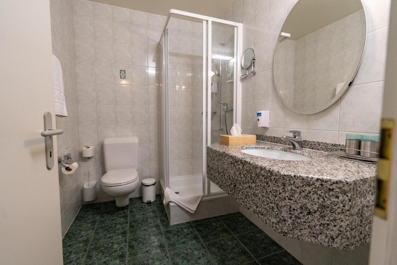 Hotel Du Cheval Blanc - City Center بول المظهر الخارجي الصورة
